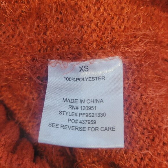 Hippie Rose Chenille Cropped Eyelash Striped Back Zip Crewneck Sweater - Picture 8 of 9